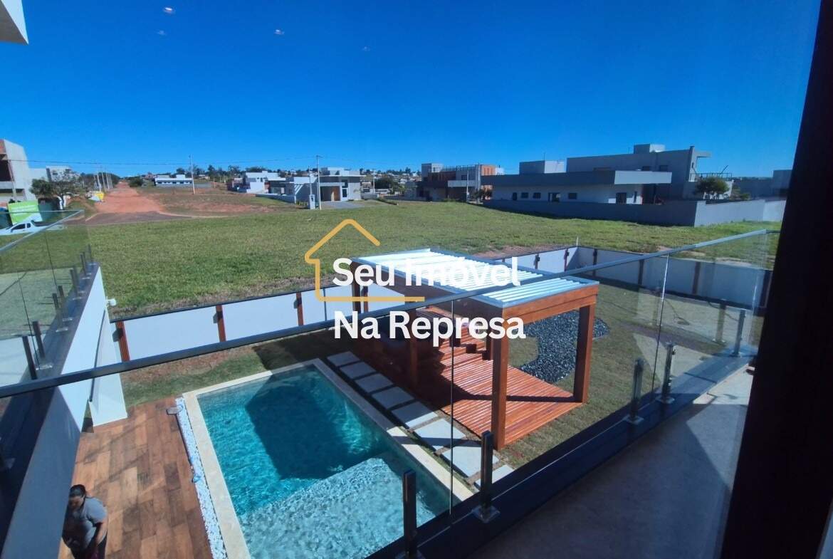 Casa à venda com 335m² de puro conforto em um terreno de 900m² no Riviera de Santa Cristina XIII
