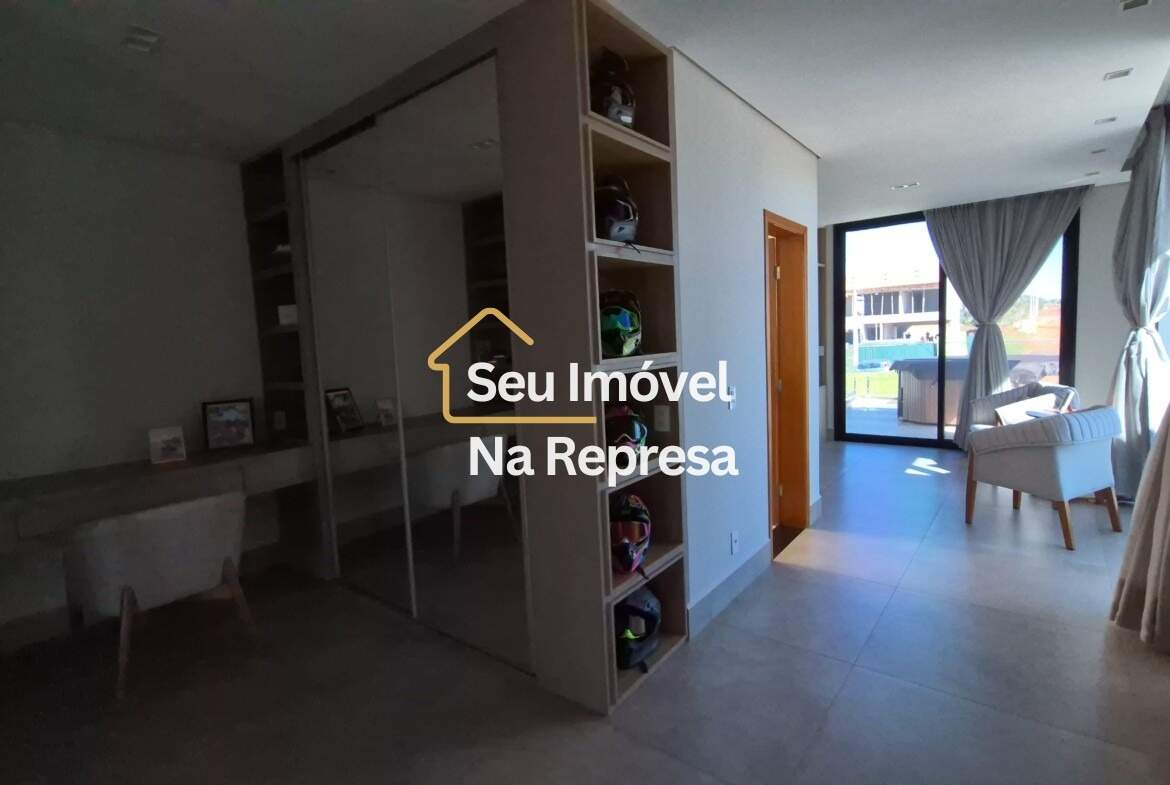 Casa à venda com 335m² de puro conforto em um terreno de 900m² no Riviera de Santa Cristina XIII