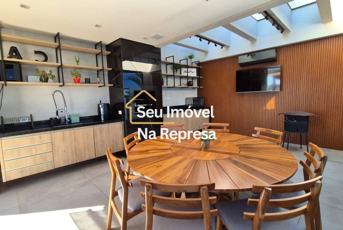 Casa à venda com 335m² de puro conforto em um terreno de 900m² no Riviera de Santa Cristina XIII