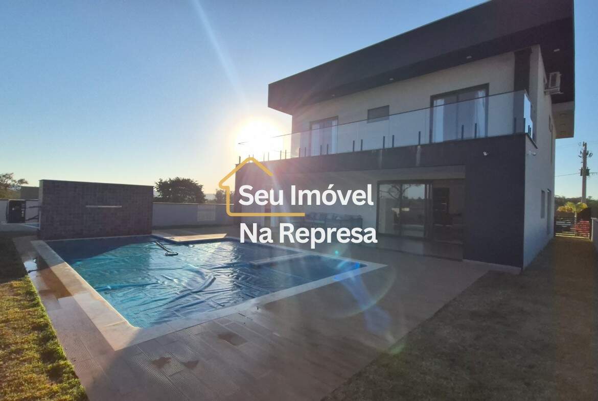 Sobrado à venda no Riviera XIII – Espaço e lazer completo!