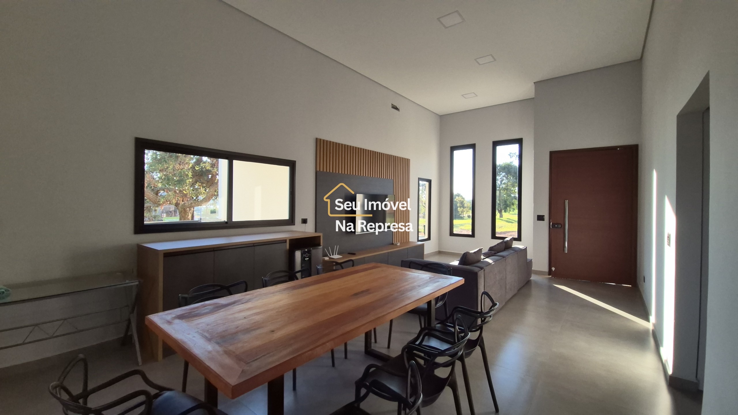 Casa térrea com piscina e mobiliada à venda no Riviera de Santa Cristina XIII - Iate HZE18XI