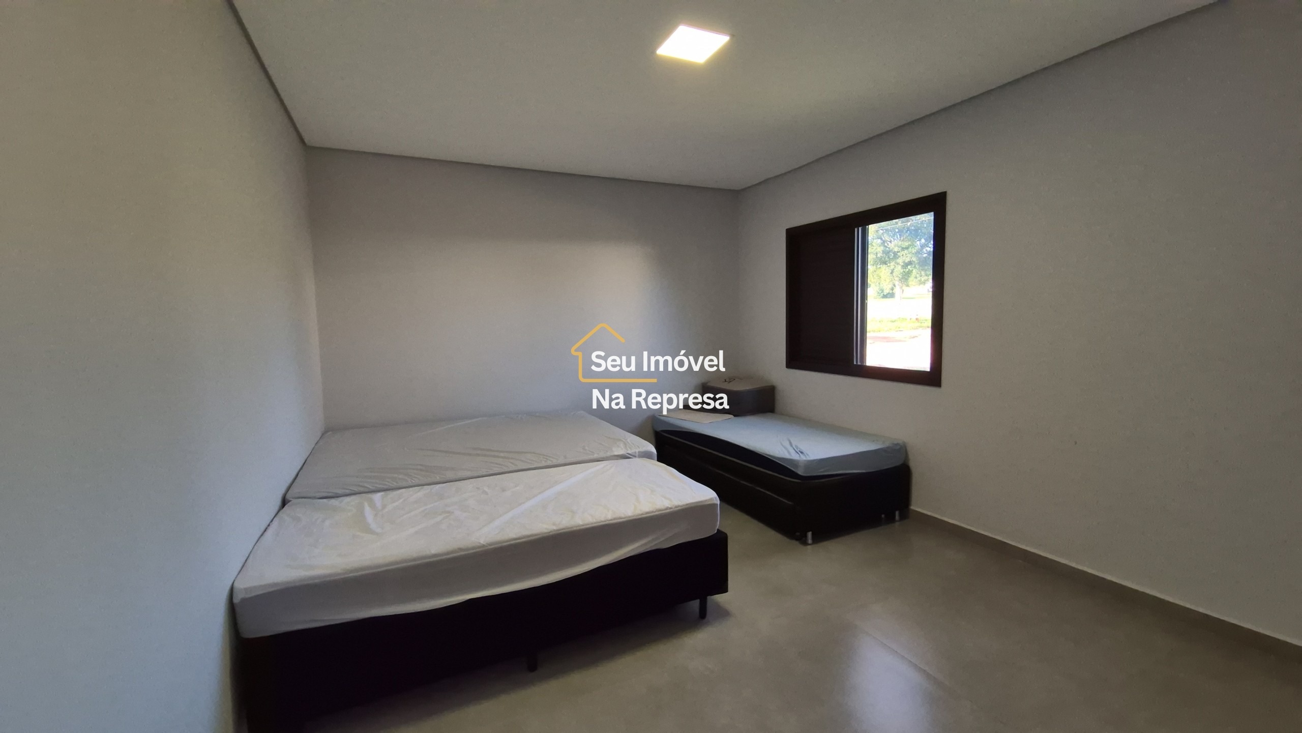 Casa térrea com piscina e mobiliada à venda no Riviera de Santa Cristina XIII - Iate HZE18XI