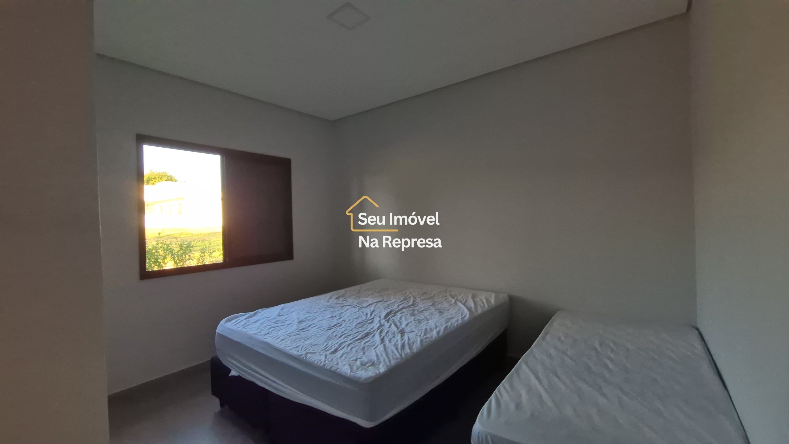 Casa térrea com piscina e mobiliada à venda no Riviera de Santa Cristina XIII - Iate HZE18XI