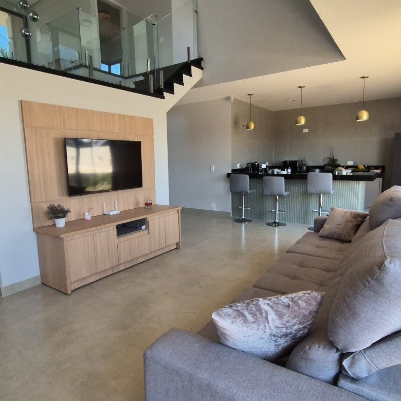 Mansão com 6 suítes no Riviera de Santa Cristina XIII – Paranapanema/SP F05XI