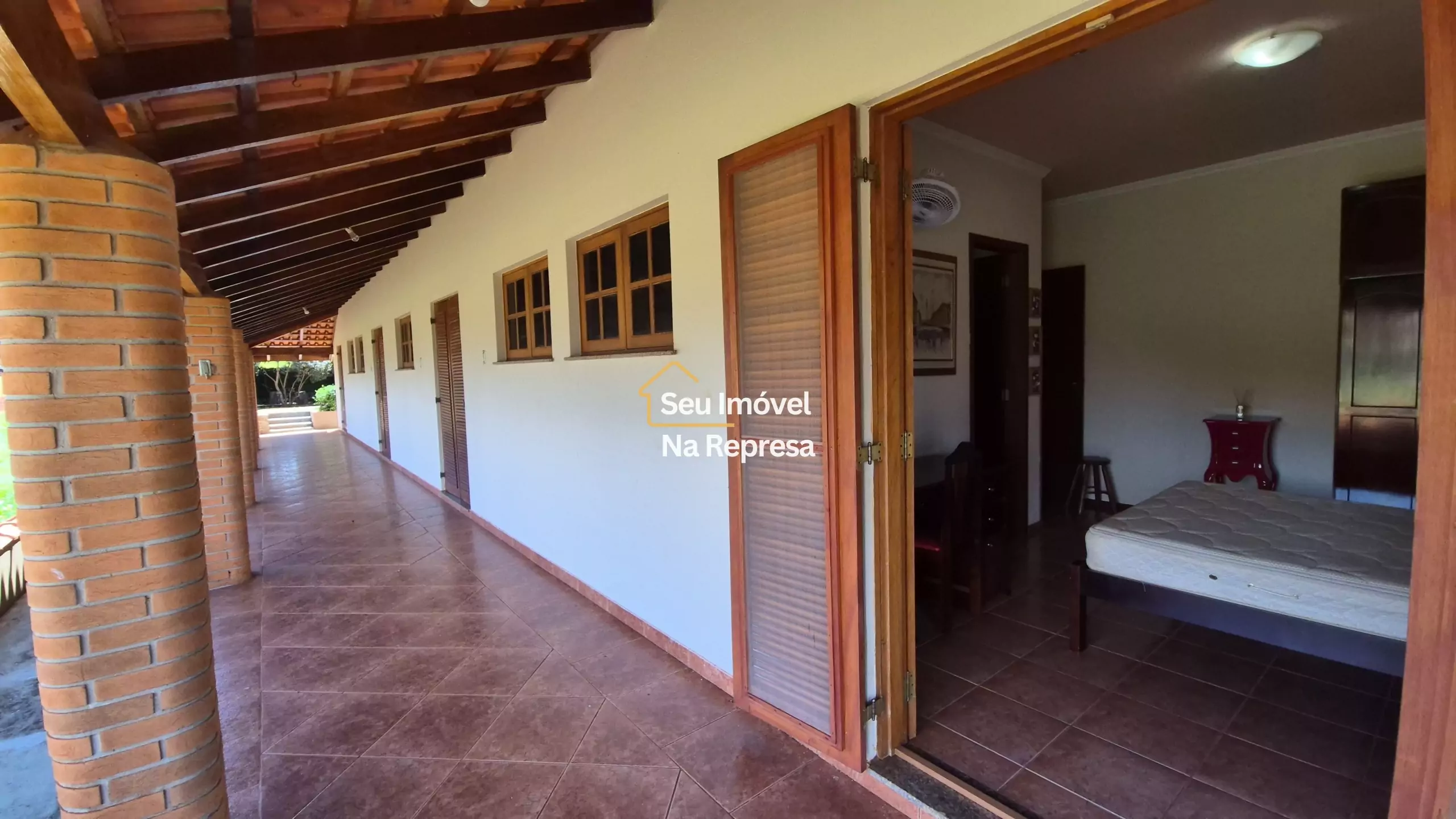 Casa no Riviera de Santa Cristina IV – Vista para a Represa Jurumirim