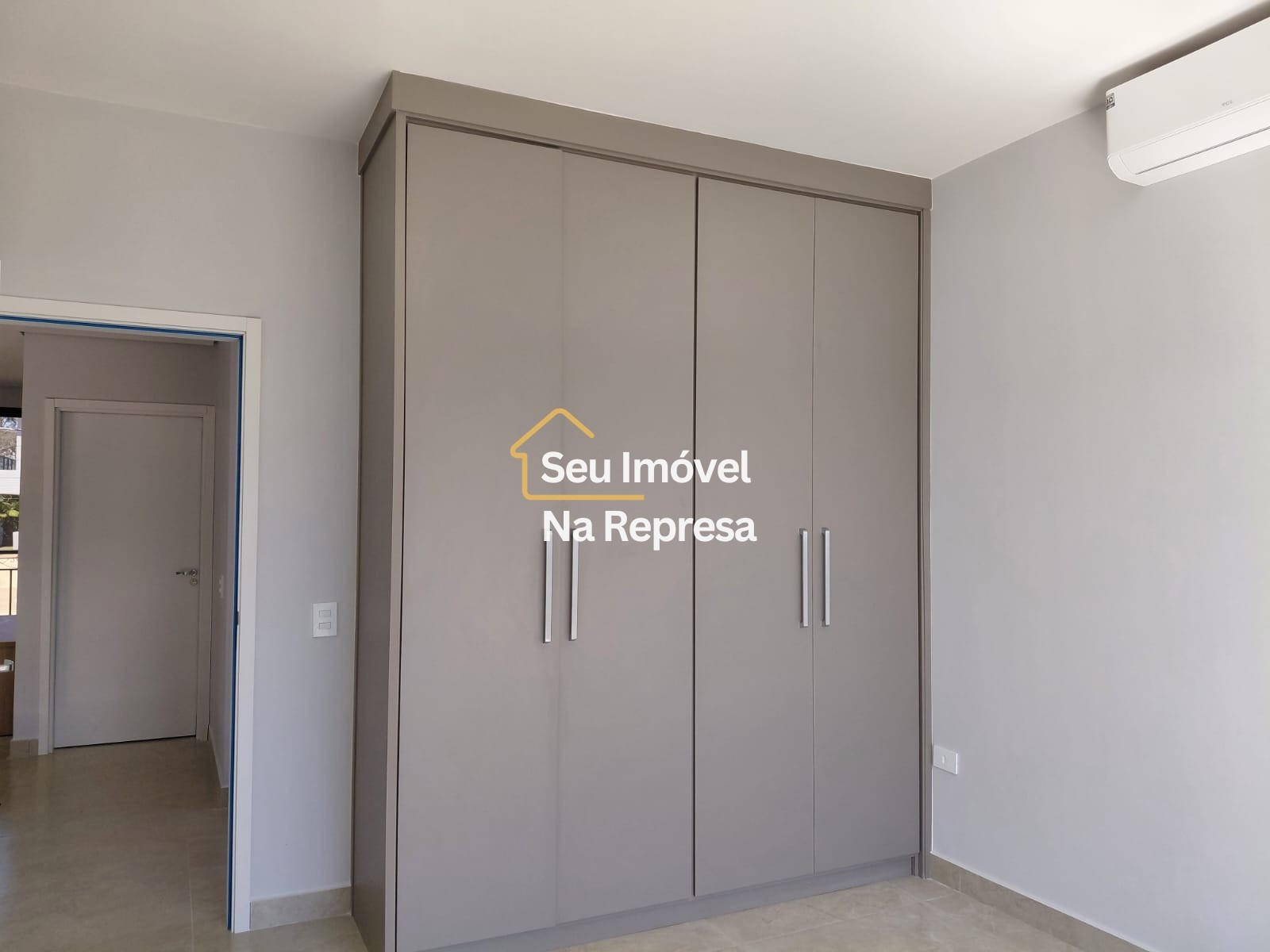 Mansão com 6 suítes no Riviera de Santa Cristina XIII – Paranapanema/SP F05XI