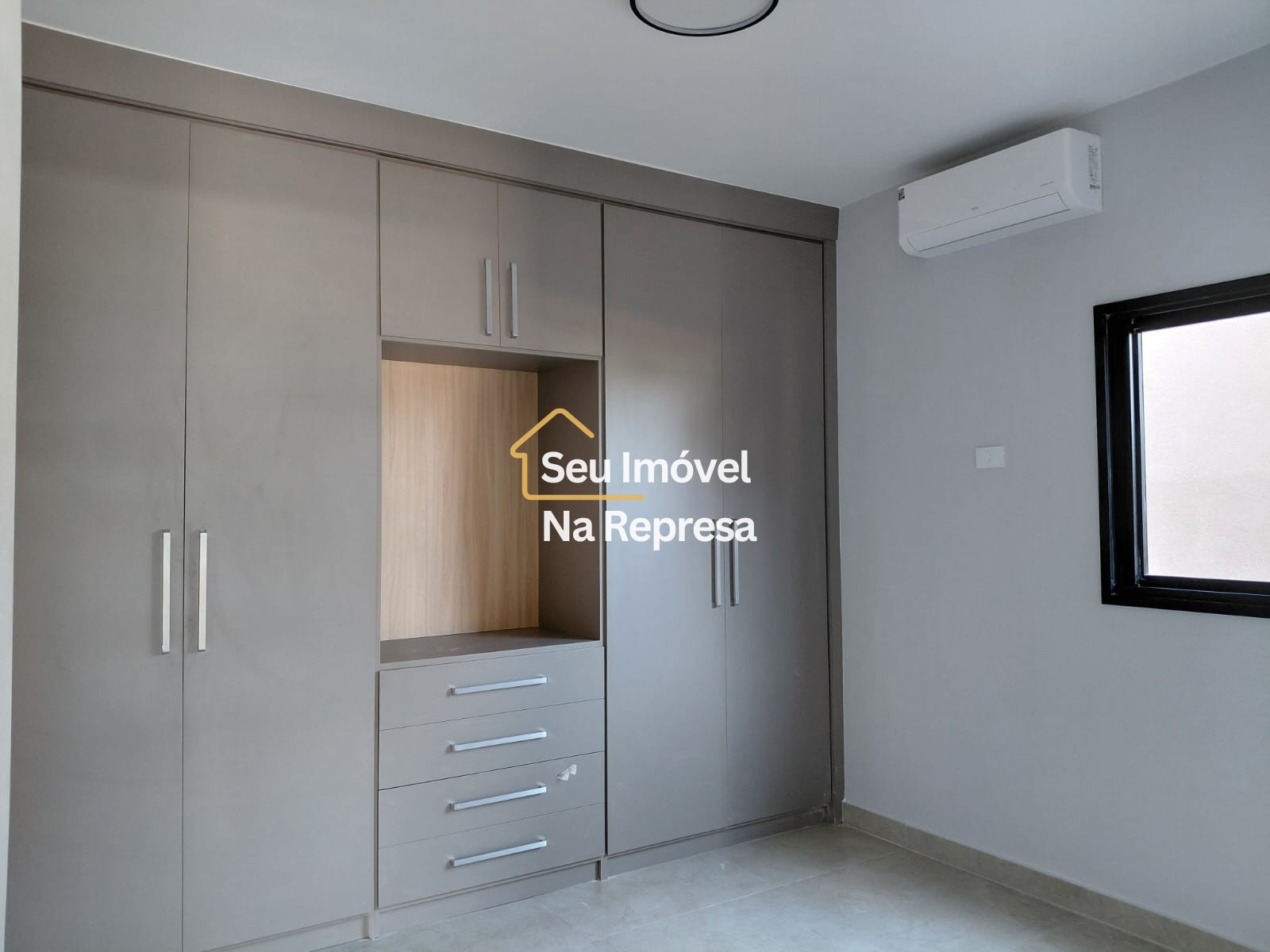 Mansão com 6 suítes no Riviera de Santa Cristina XIII – Paranapanema/SP F05XI