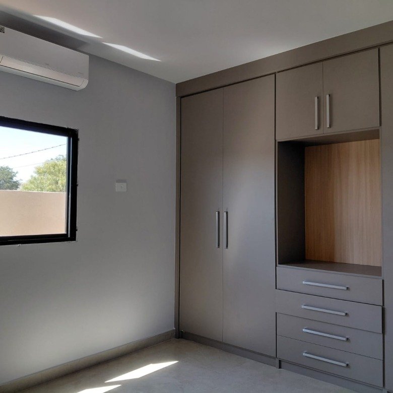 Mansão com 6 suítes no Riviera de Santa Cristina XIII – Paranapanema/SP F05XI