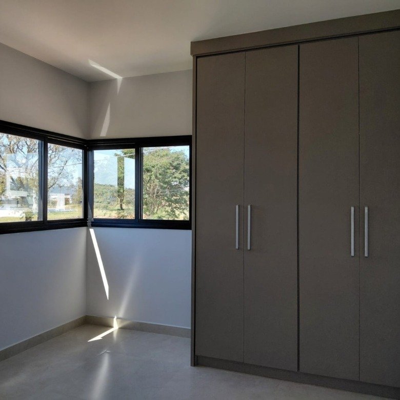 Mansão com 6 suítes no Riviera de Santa Cristina XIII – Paranapanema/SP F05XI