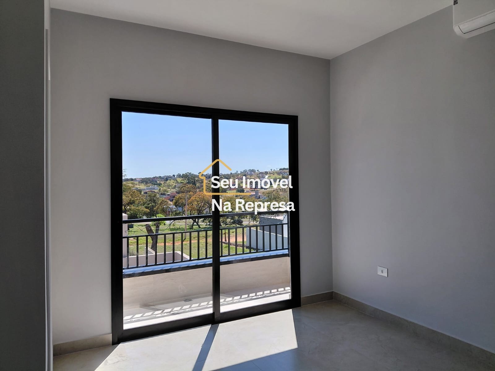 Mansão com 6 suítes no Riviera de Santa Cristina XIII – Paranapanema/SP F05XI