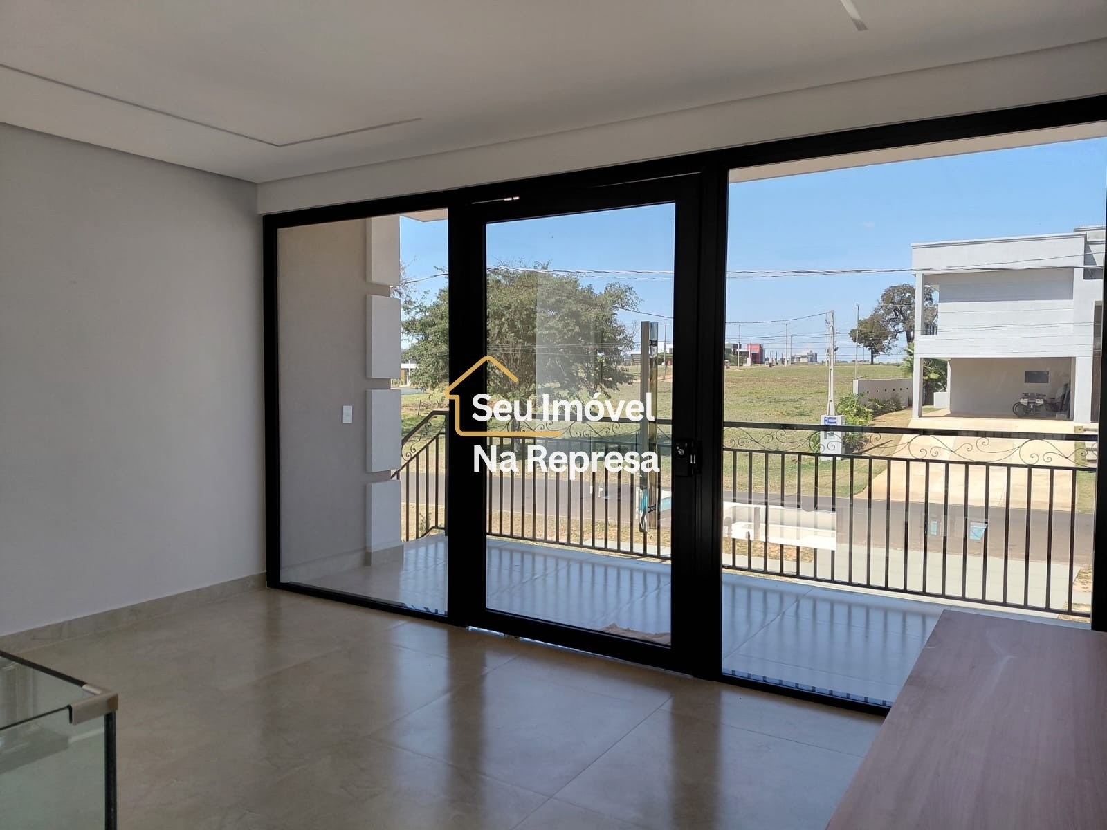 Mansão com 6 suítes no Riviera de Santa Cristina XIII – Paranapanema/SP F05XI