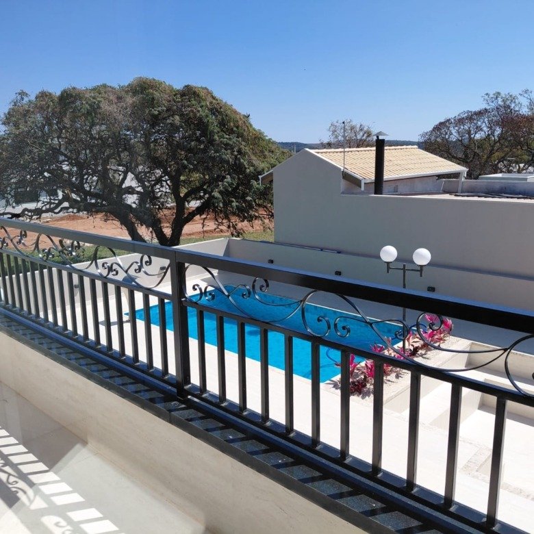 Mansão com 6 suítes no Riviera de Santa Cristina XIII – Paranapanema/SP F05XI