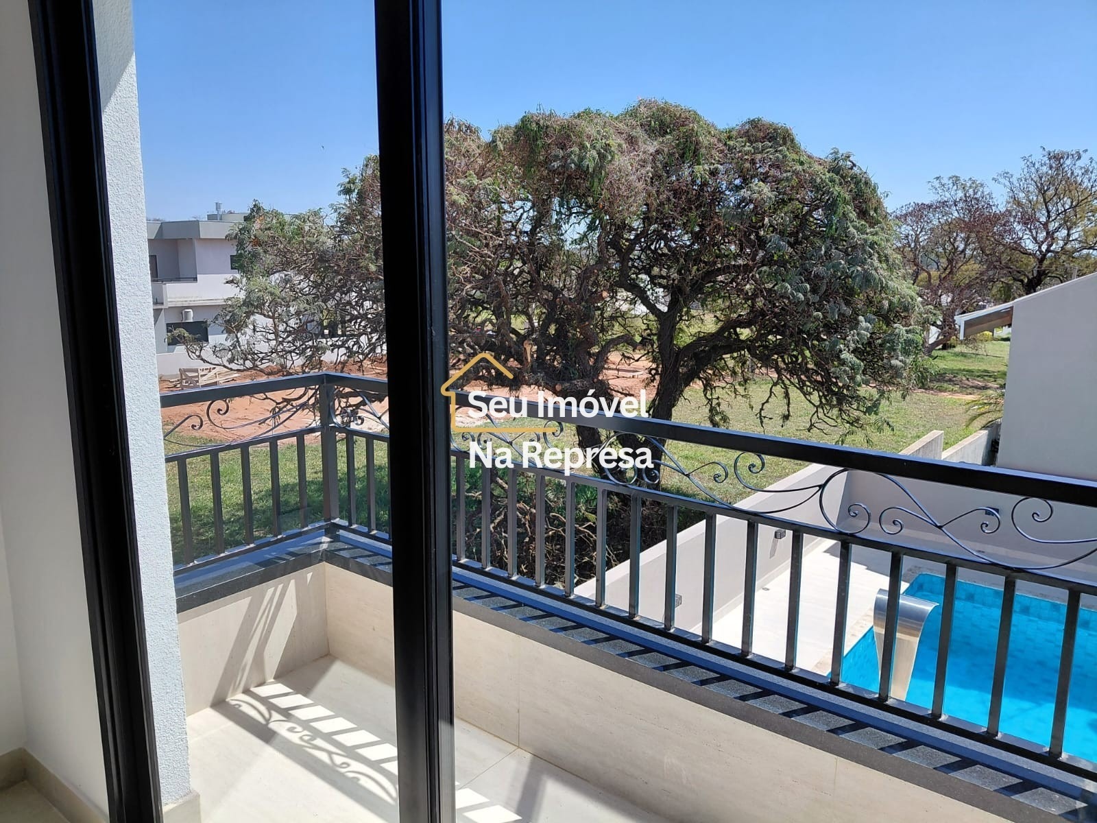 Mansão com 6 suítes no Riviera de Santa Cristina XIII – Paranapanema/SP F05XI