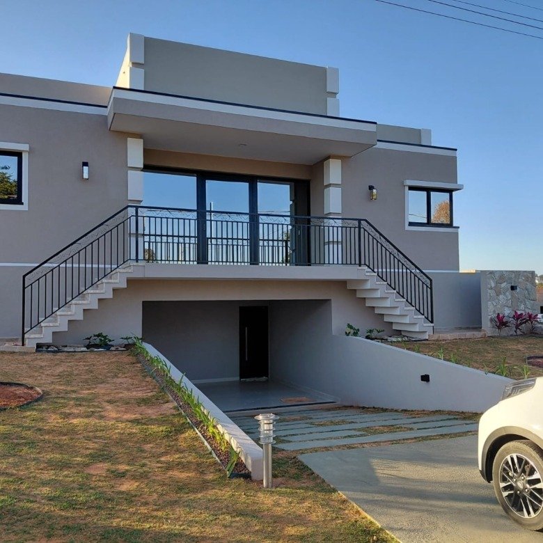 Mansão com 6 suítes no Riviera de Santa Cristina XIII – Paranapanema/SP F05XI