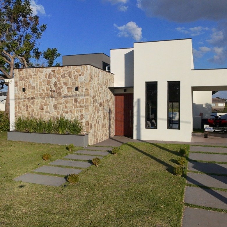 Casa térrea com piscina e mobiliada à venda no Riviera de Santa Cristina XIII - Iate HZE18XI
