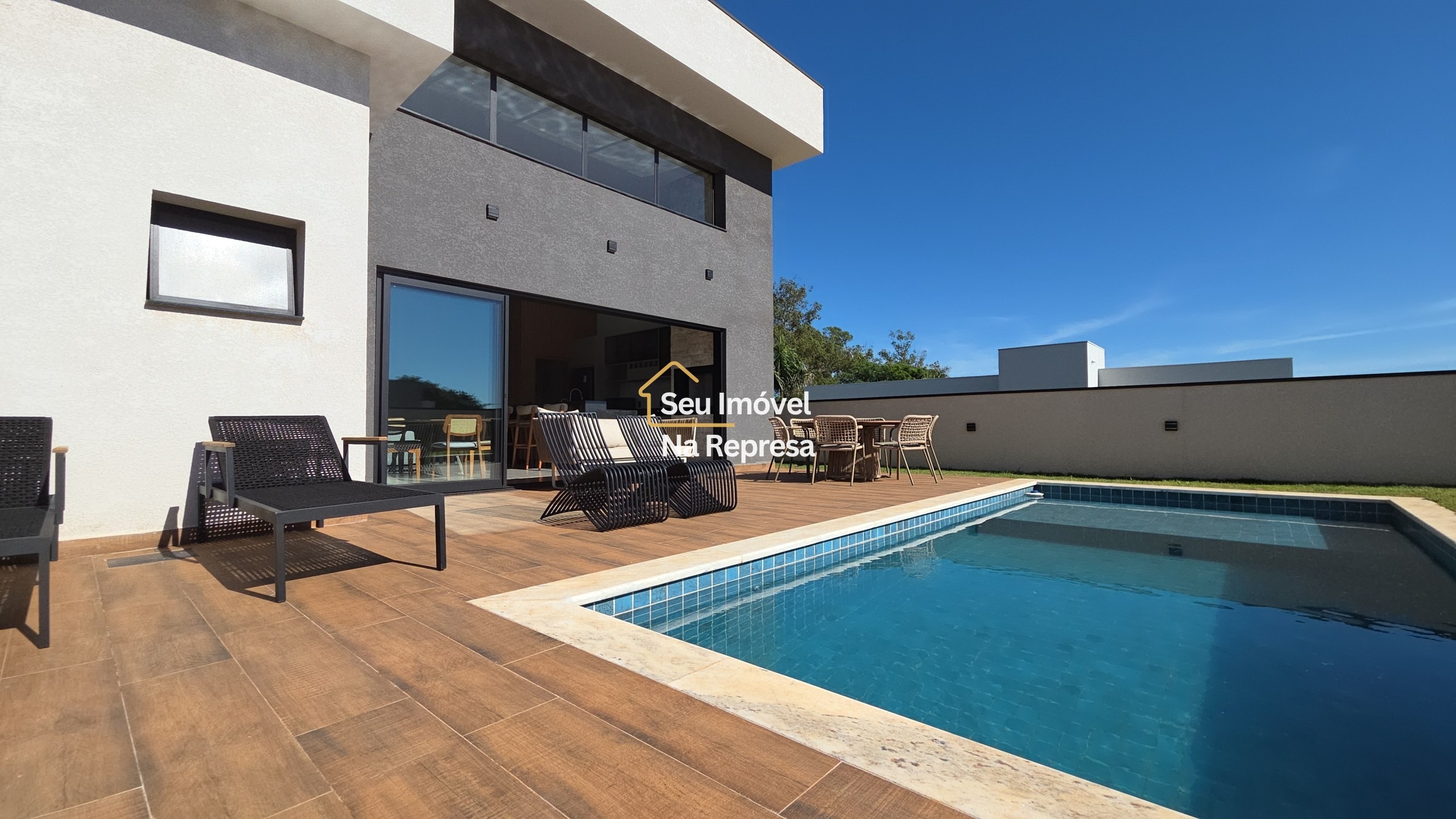 CASA NOVA À VENDA — RIVIERA DE SANTA CRISTINA XIII