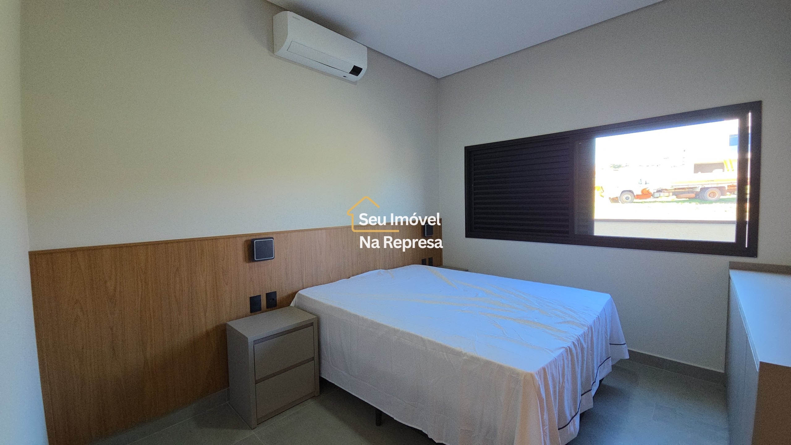 CASA NOVA À VENDA — RIVIERA DE SANTA CRISTINA XIII