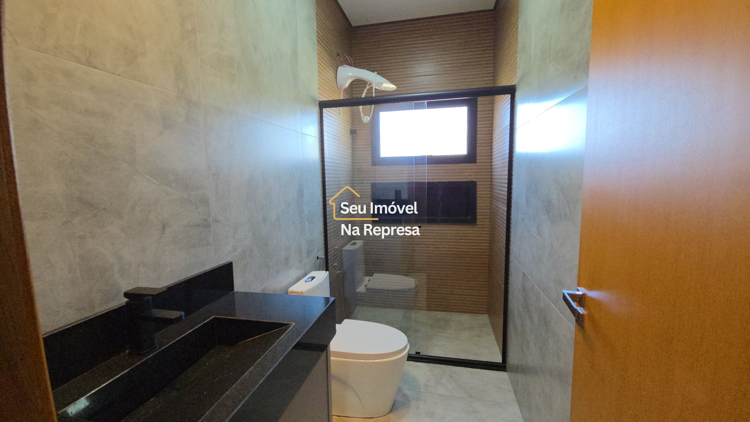 CASA NOVA À VENDA — RIVIERA DE SANTA CRISTINA XIII