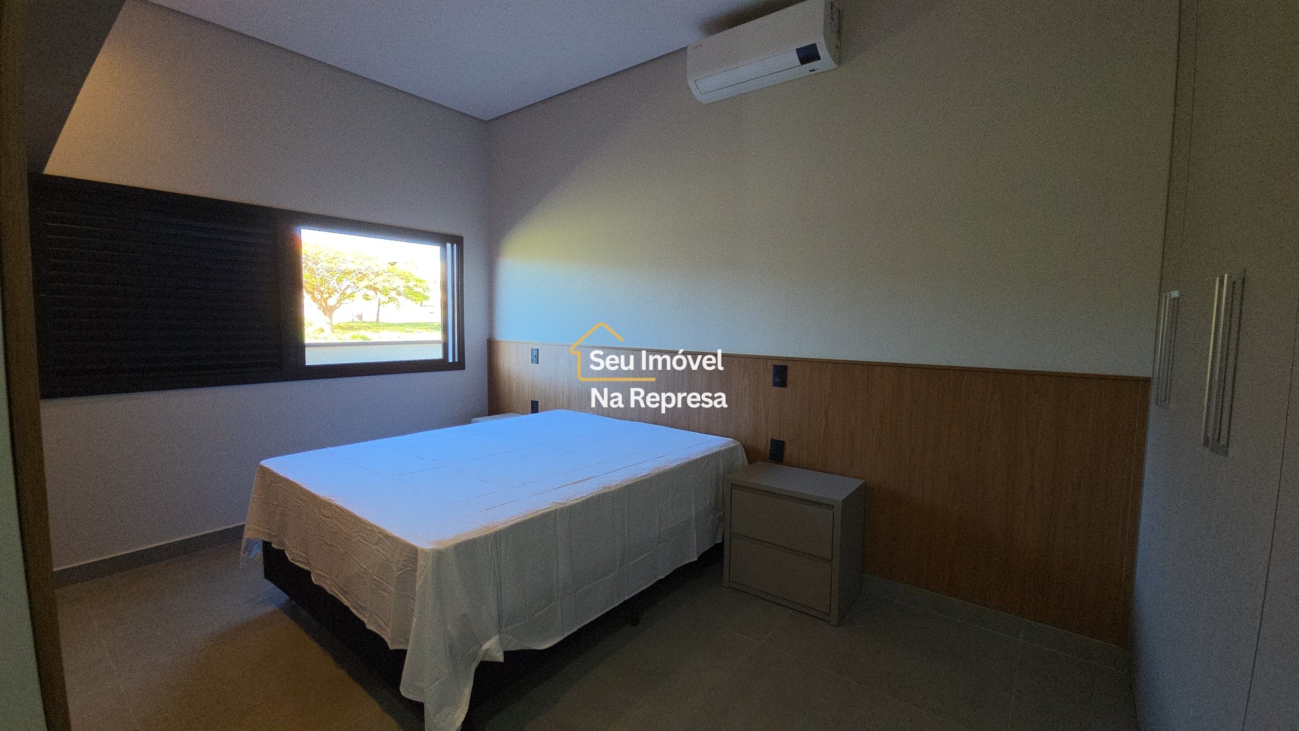 CASA NOVA À VENDA — RIVIERA DE SANTA CRISTINA XIII