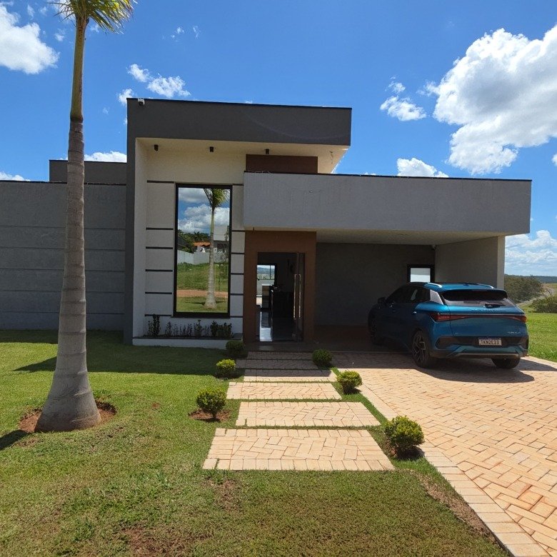 A casa térrea que combina imponência, conforto e o verdadeiro lifestyle do Riviera de Santa Cristina XIII