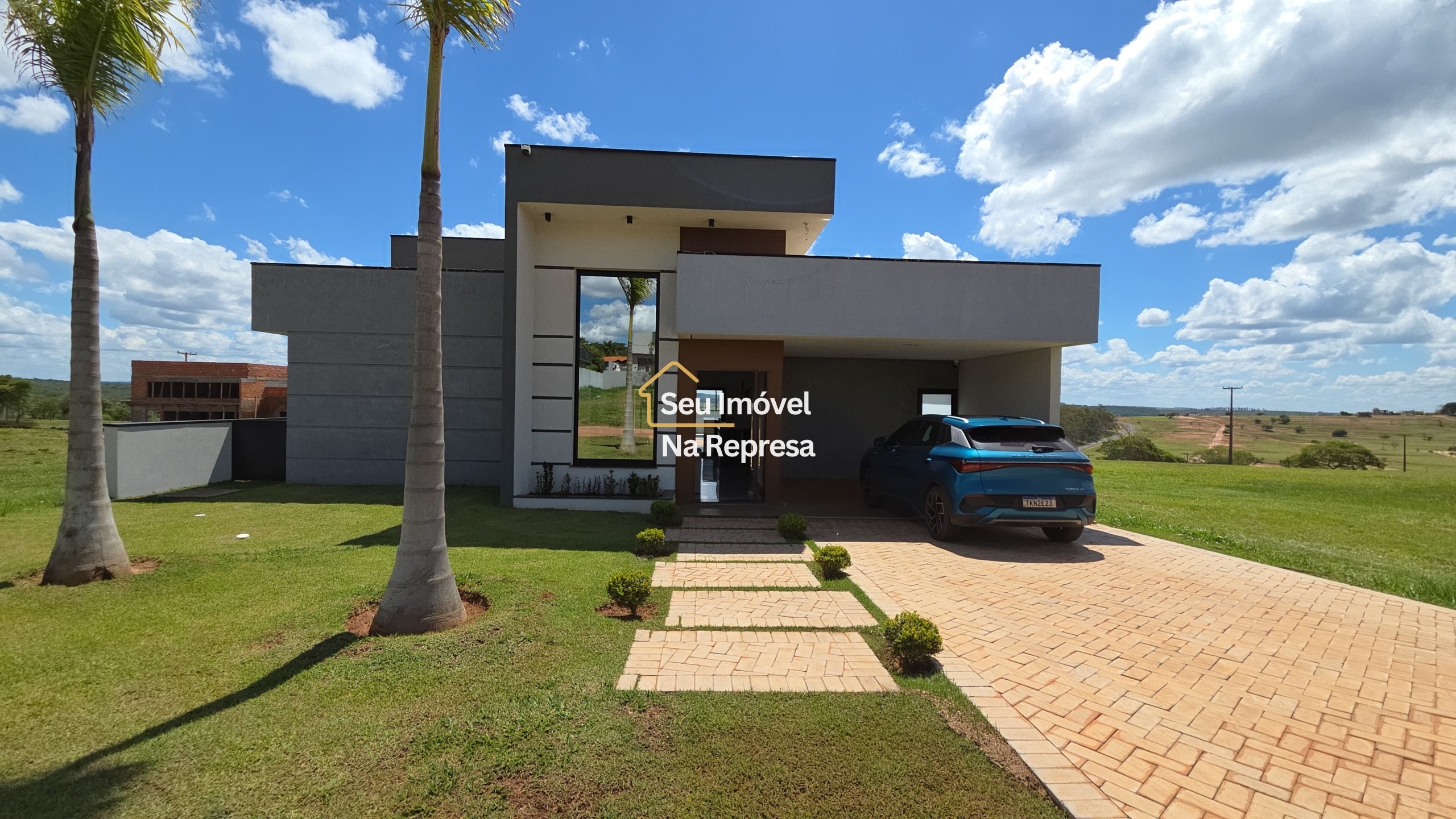 A casa térrea que combina imponência, conforto e o verdadeiro lifestyle do Riviera de Santa Cristina XIII