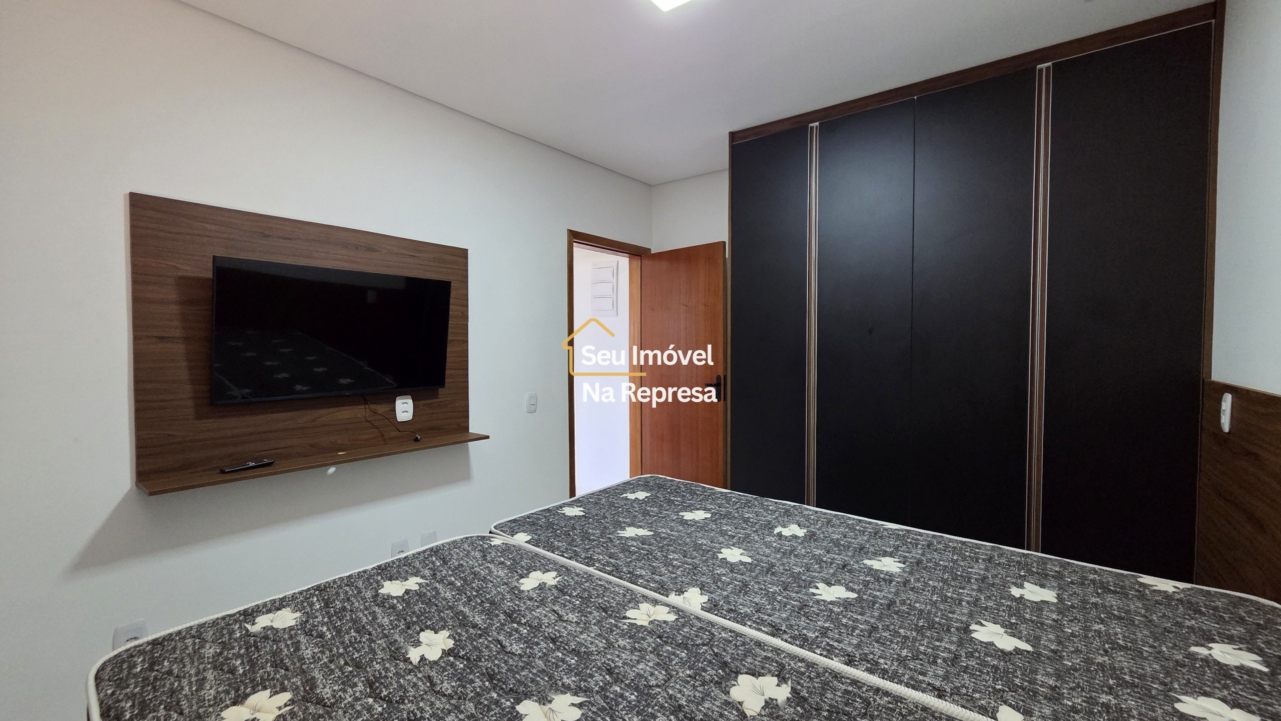 A casa de esquina perfeita para quem busca tranquilidade, integração e lazer no Riviera de Santa Cristina XIII