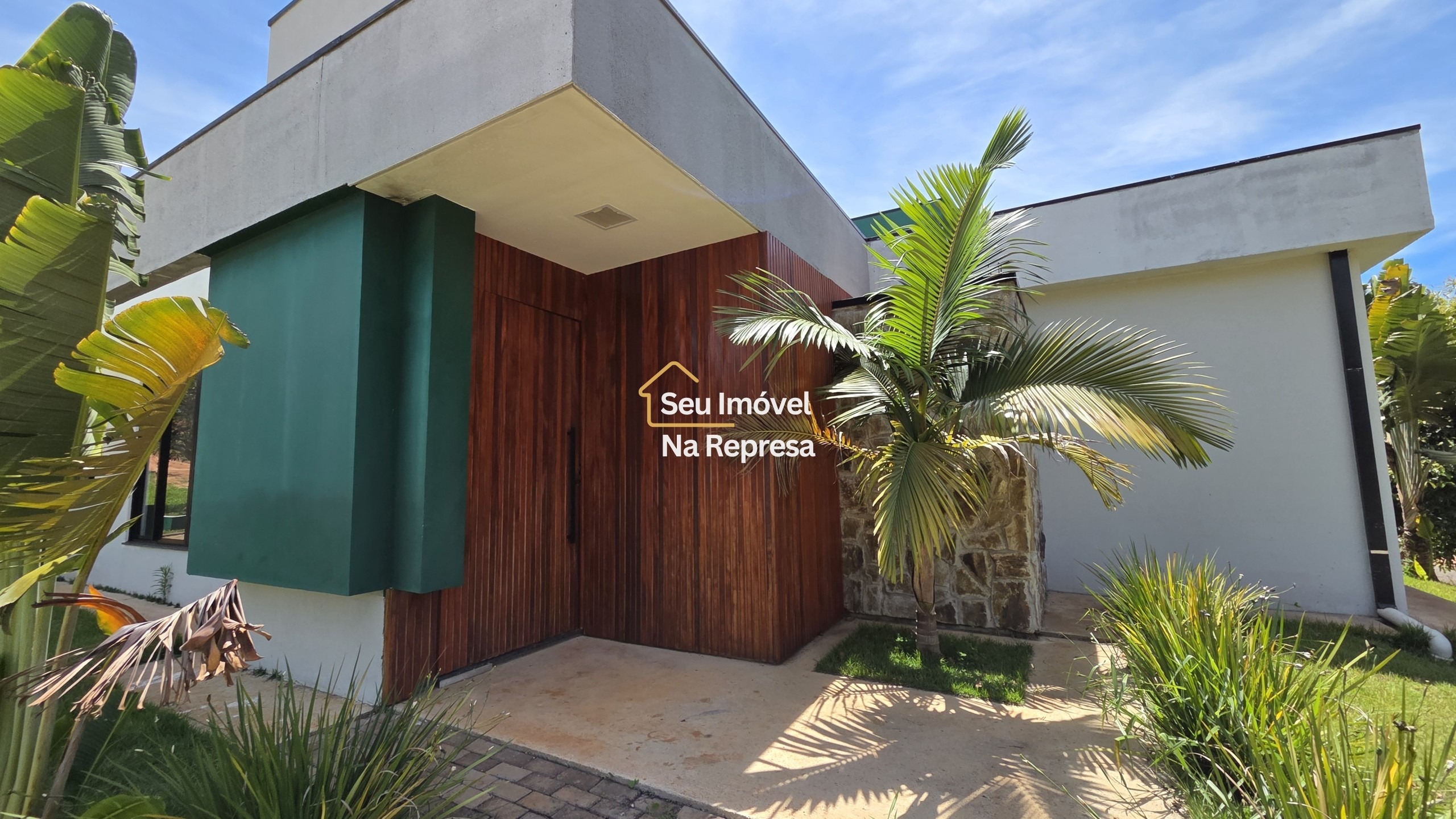 A casa de esquina perfeita para quem busca tranquilidade, integração e lazer no Riviera de Santa Cristina XIII