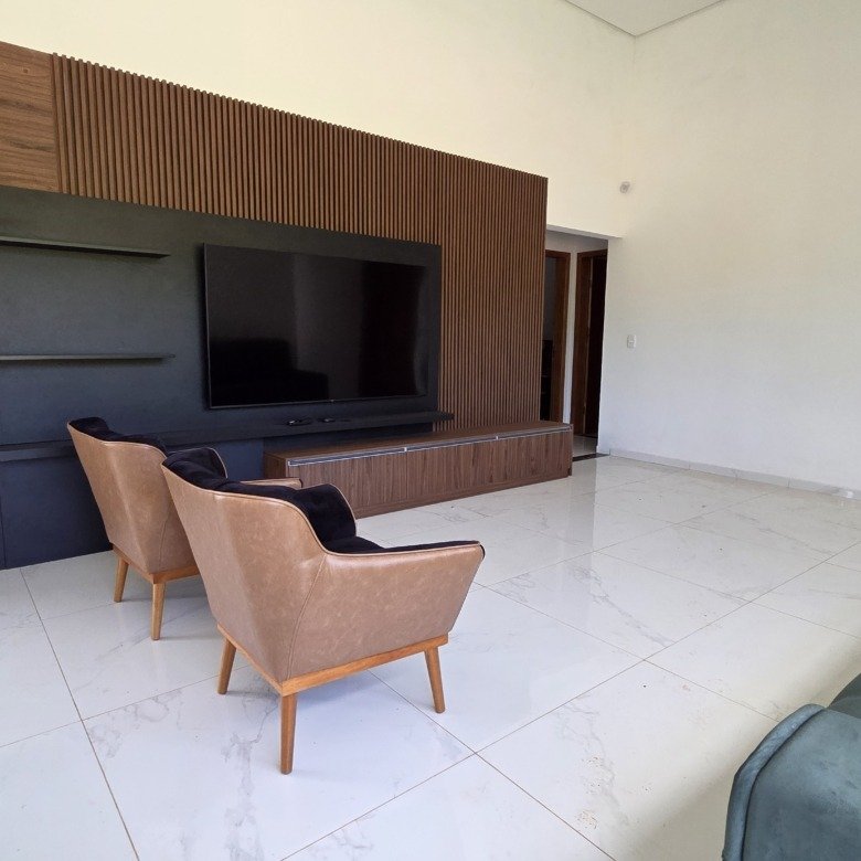 A casa de esquina perfeita para quem busca tranquilidade, integração e lazer no Riviera de Santa Cristina XIII