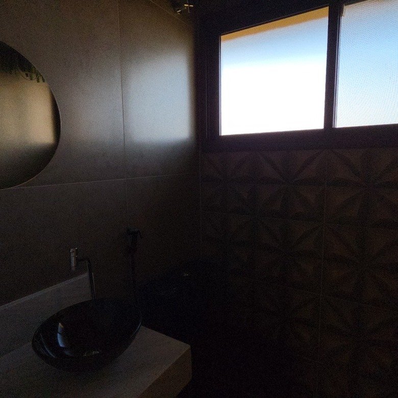 Uma casa de esquina moderna, com vista para a represa e potencial de expansão no Riviera de Santa Cristina XII