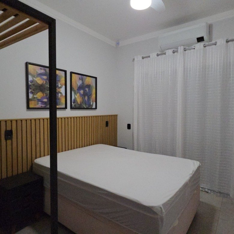 Uma casa de esquina moderna, com vista para a represa e potencial de expansão no Riviera de Santa Cristina XII