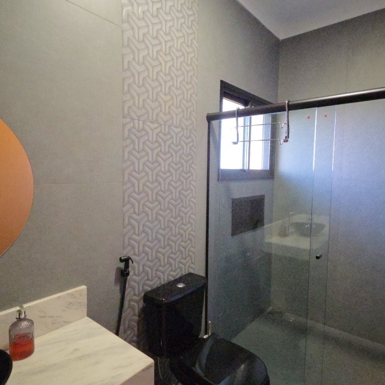 Uma casa de esquina moderna, com vista para a represa e potencial de expansão no Riviera de Santa Cristina XII