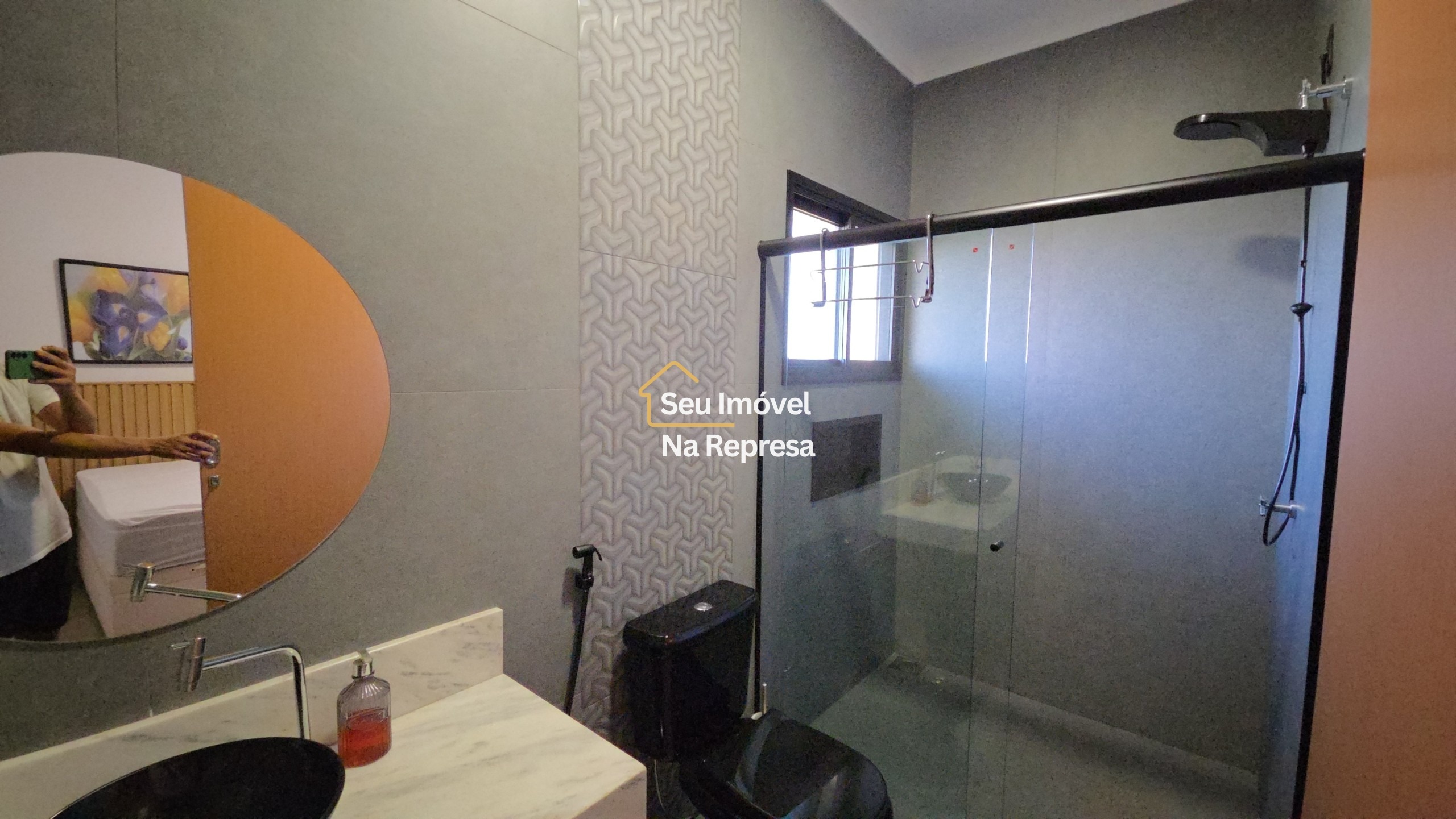 Uma casa de esquina moderna, com vista para a represa e potencial de expansão no Riviera de Santa Cristina XII