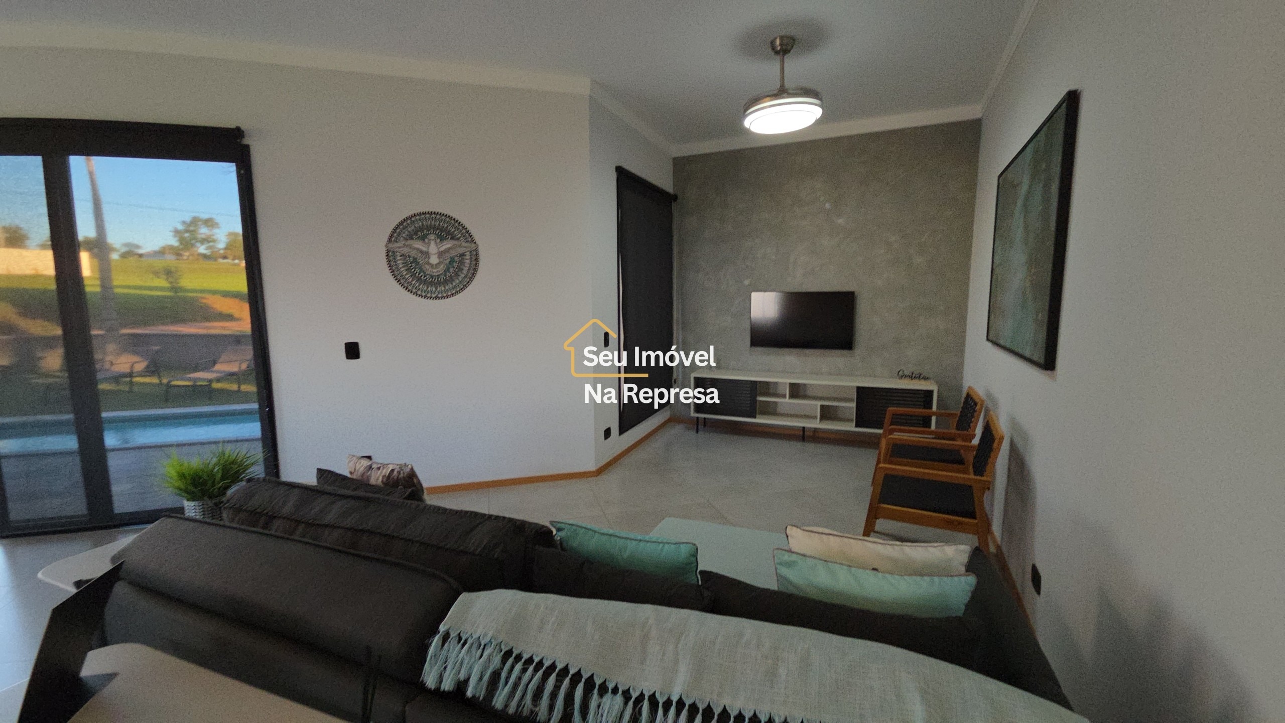 Uma casa de esquina moderna, com vista para a represa e potencial de expansão no Riviera de Santa Cristina XII