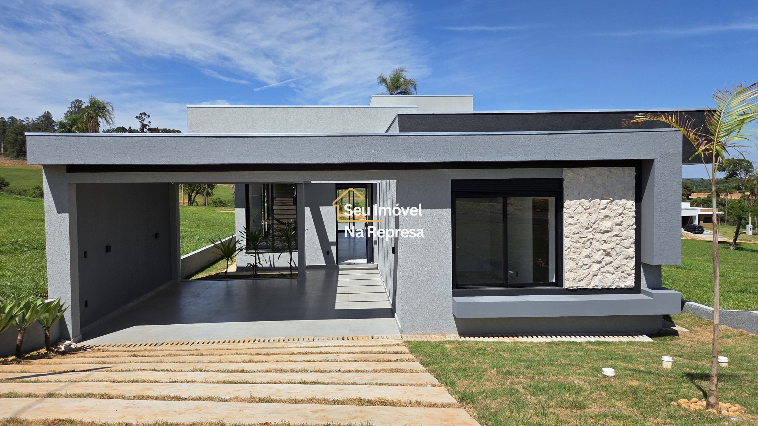 A casa perfeita para quem quer viver entre os melhores pontos do Riviera XIII — conforto, localização e lazer em um só lugar