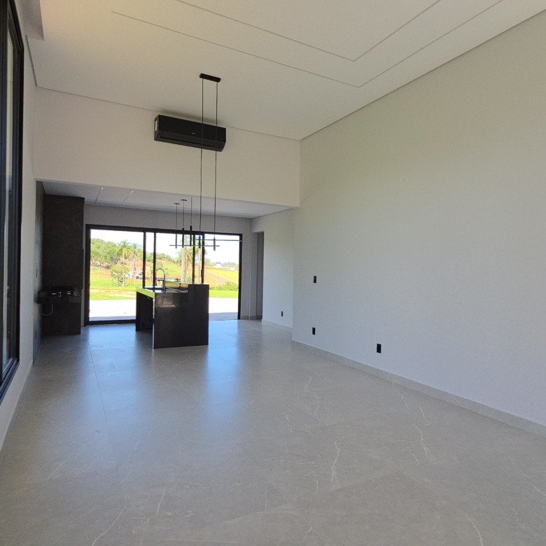 A casa perfeita para quem quer viver entre os melhores pontos do Riviera XIII — conforto, localização e lazer em um só lugar