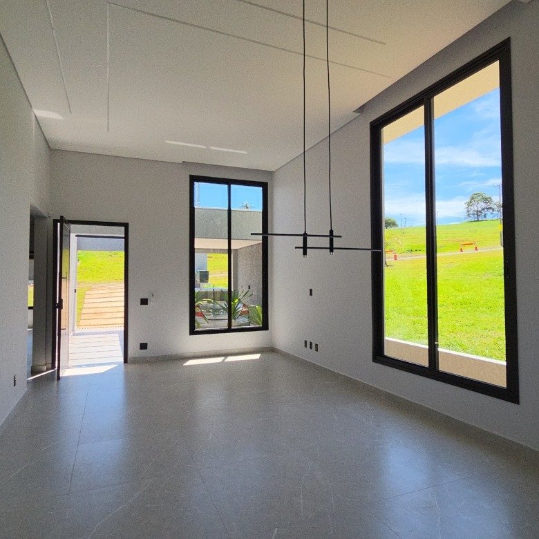 A casa perfeita para quem quer viver entre os melhores pontos do Riviera XIII — conforto, localização e lazer em um só lugar
