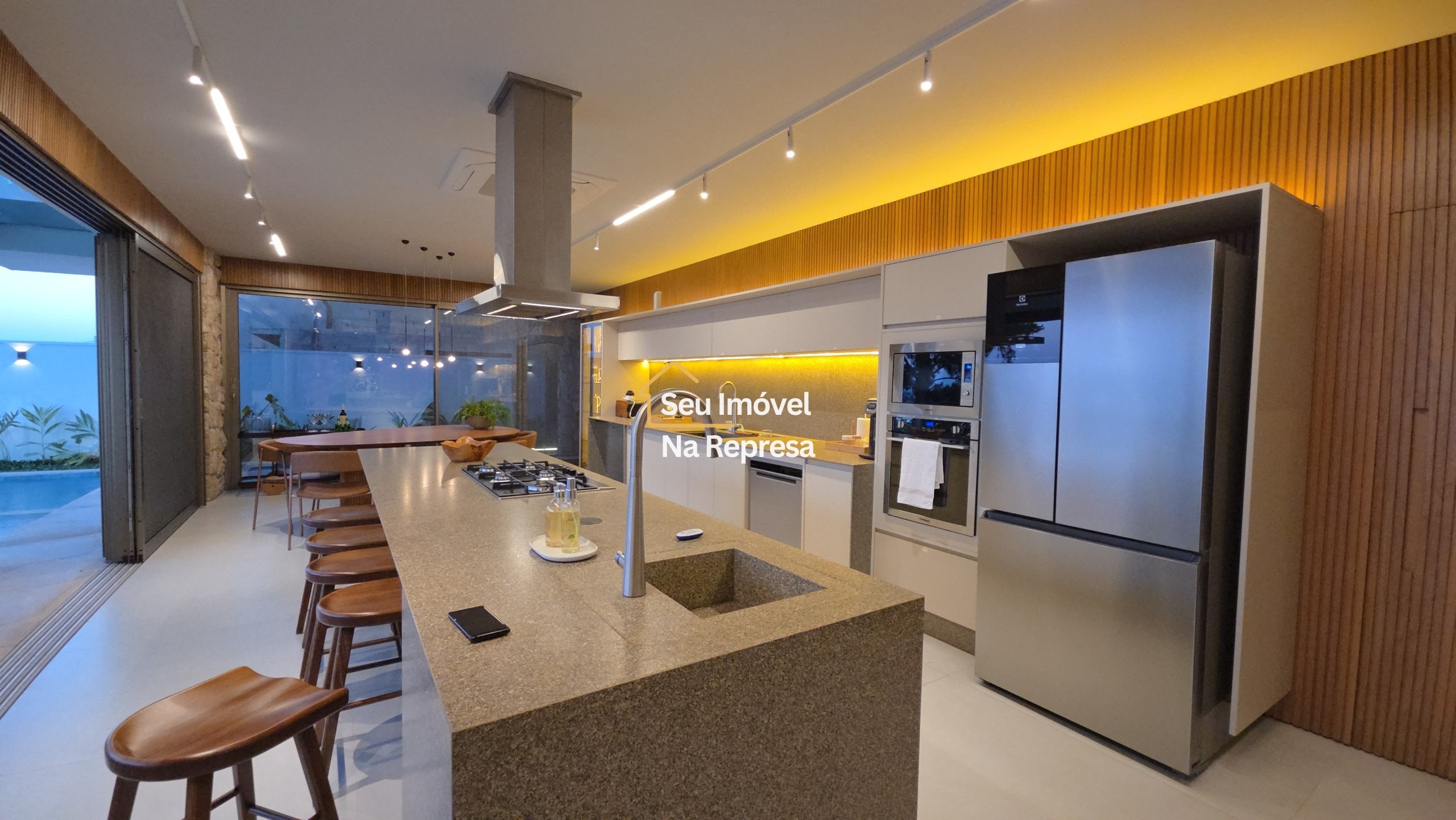 A obra-prima do Riviera de Santa Cristina XIII — luxo, exclusividade e arquitetura sem precedentes na América Latina.