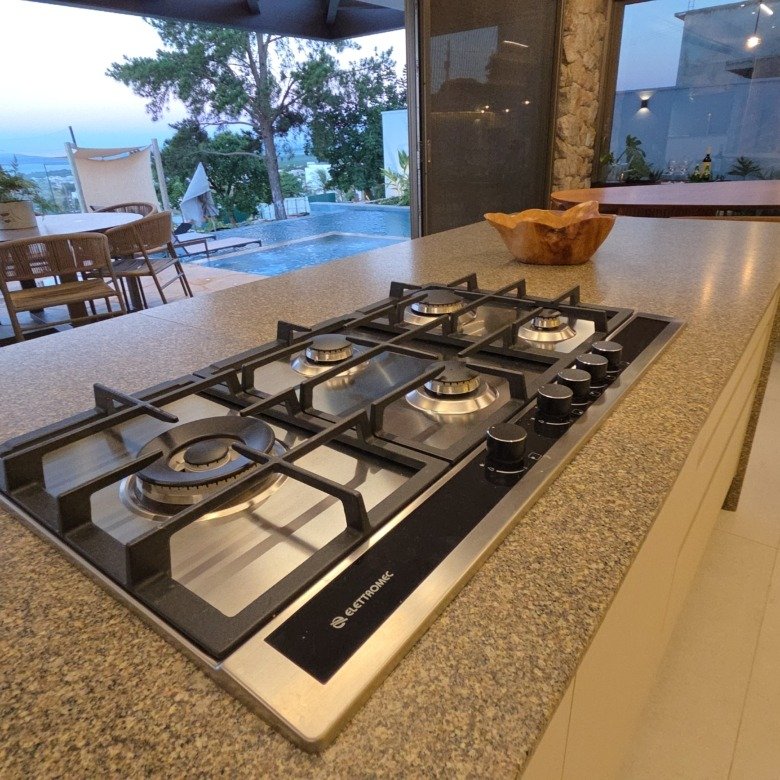 A obra-prima do Riviera de Santa Cristina XIII — luxo, exclusividade e arquitetura sem precedentes na América Latina.